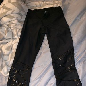 Black gym leggings with shiny detail